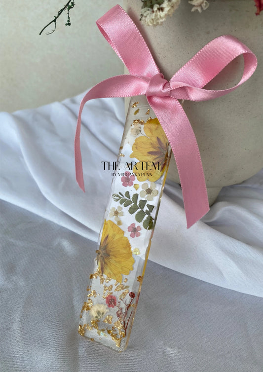 Pressed Flower Bookmark