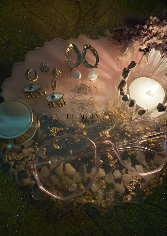 Radiant Crystal Resin Candle Tray