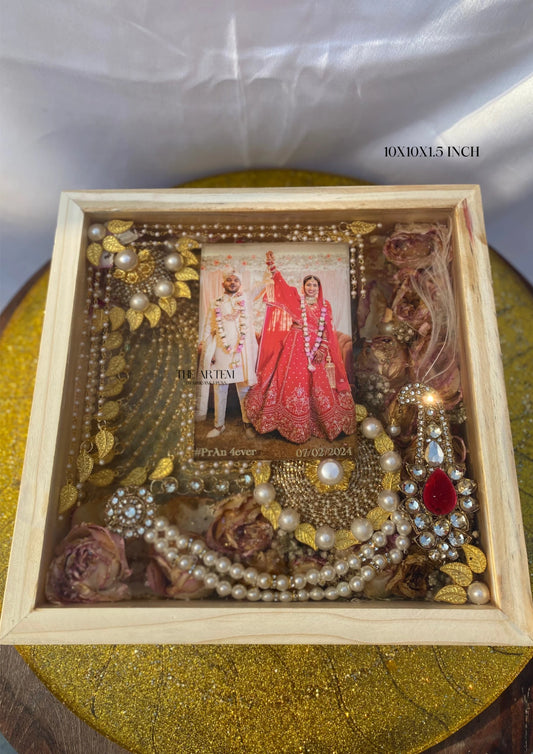 Varmala Wooden Frame