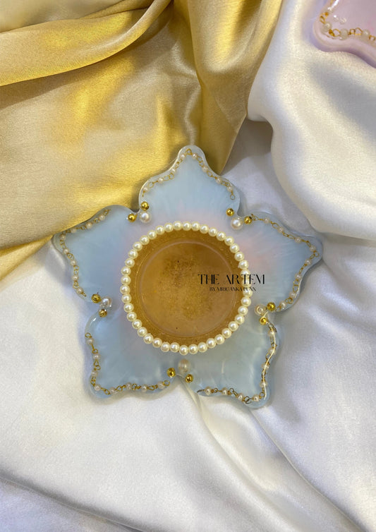 Resin Floral Charm Tealight Set